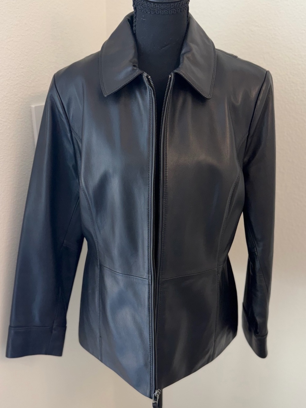 Lamb leather Women's Black Leather Zip-Front Jacket